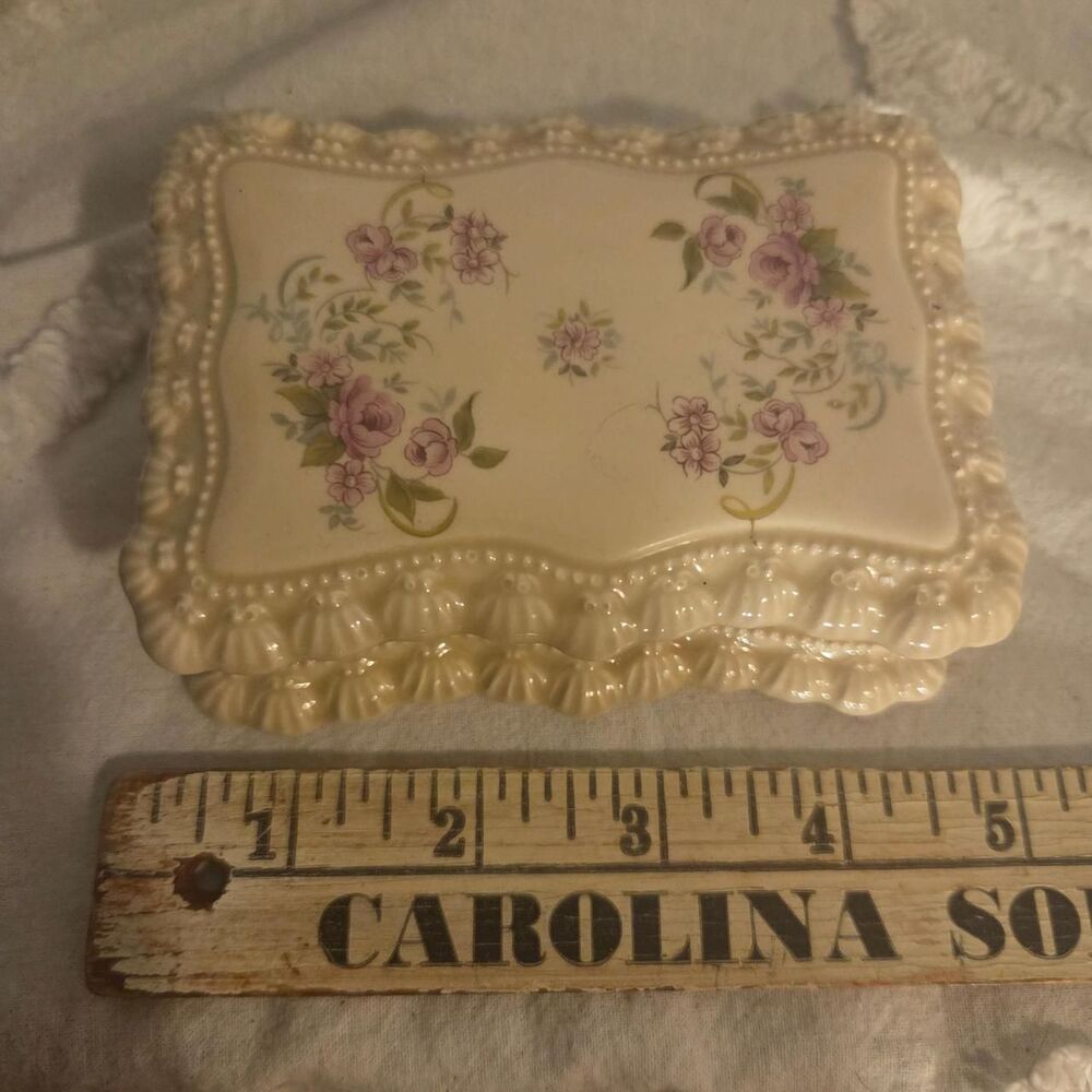 Vintage Floral Ceramic Trinket Jewelry Box Roses 4.5" cottagecore whimsical